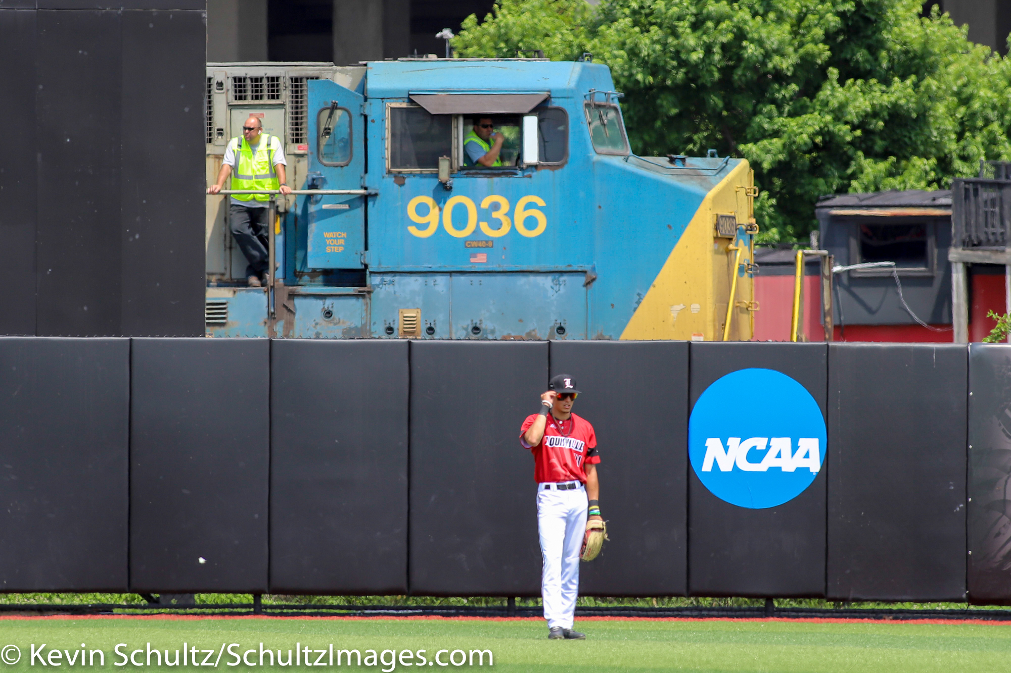 CBD Gallery: Louisville defeats Illinois State 4-3 to win Regional